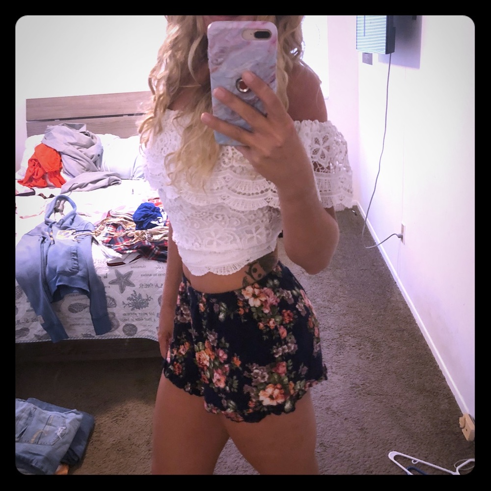 High waisted floral shorts fabric ruffle